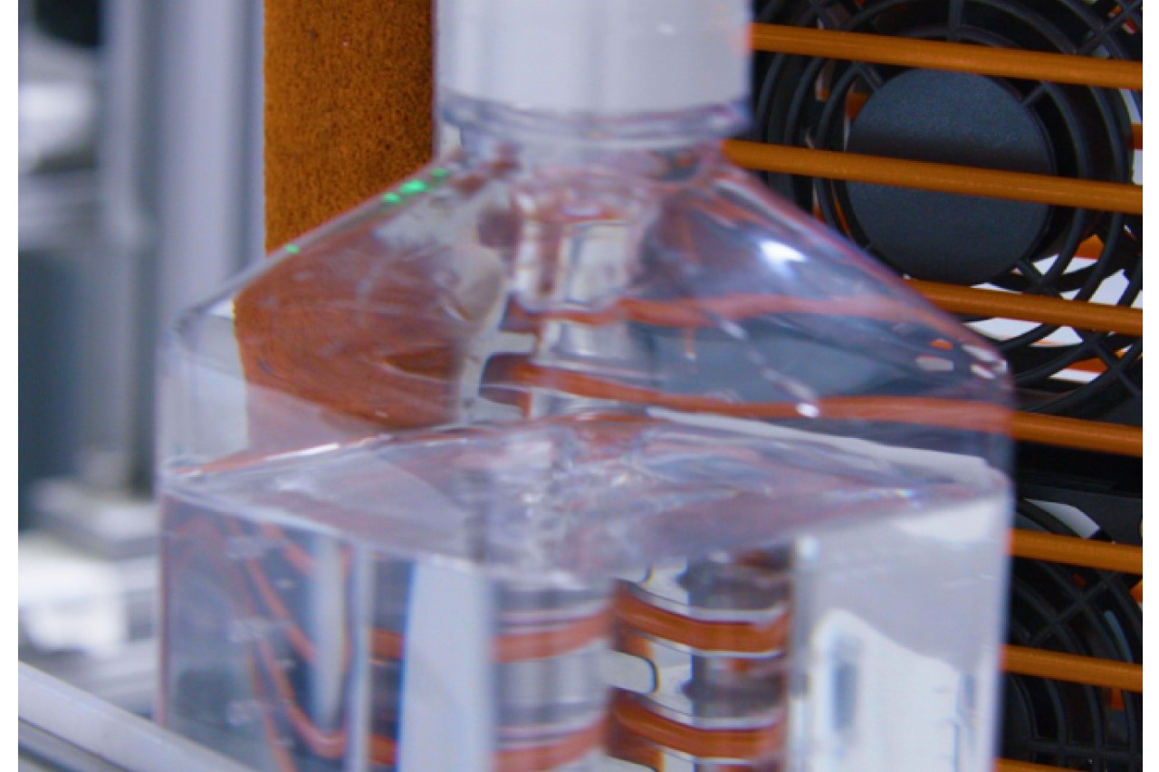 Teknova bottle conveyor short